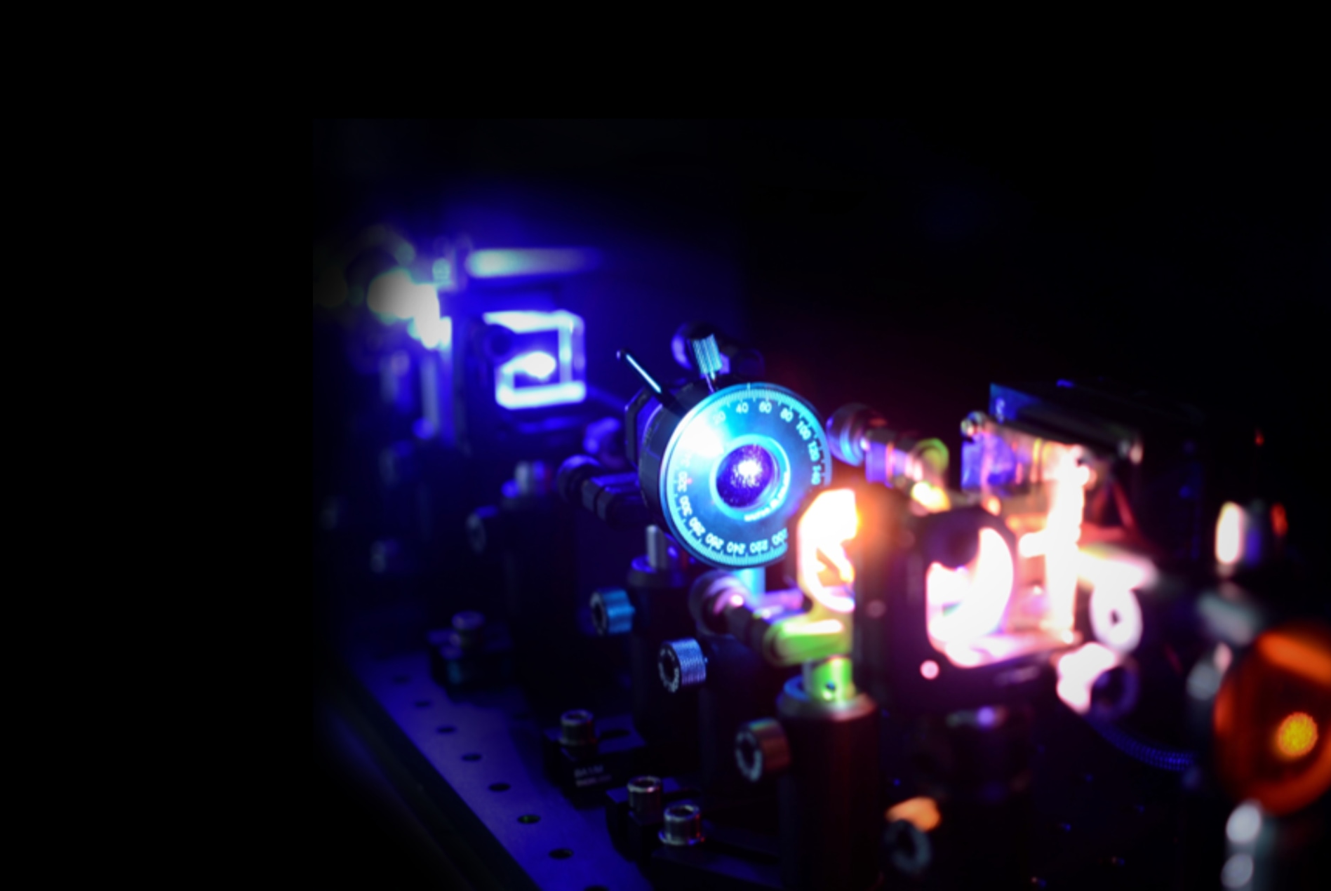 optogama_4lasers_laser-optical-components